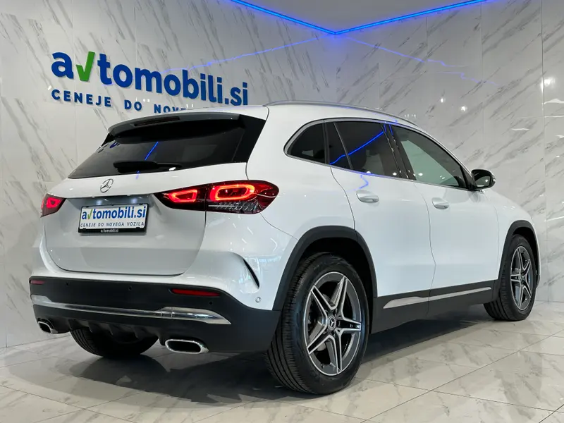 Mercedes-Benz GLA 200