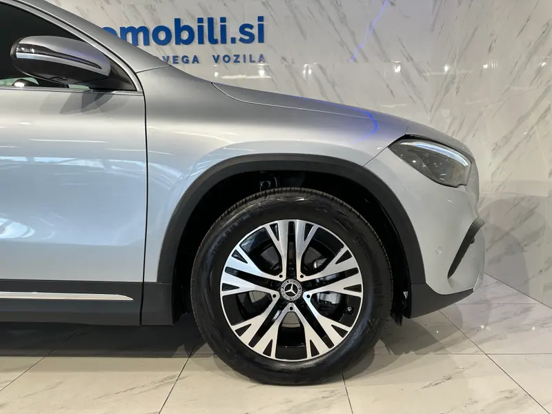 Mercedes-Benz GLA 180d