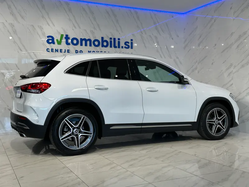 Mercedes-Benz GLA 200