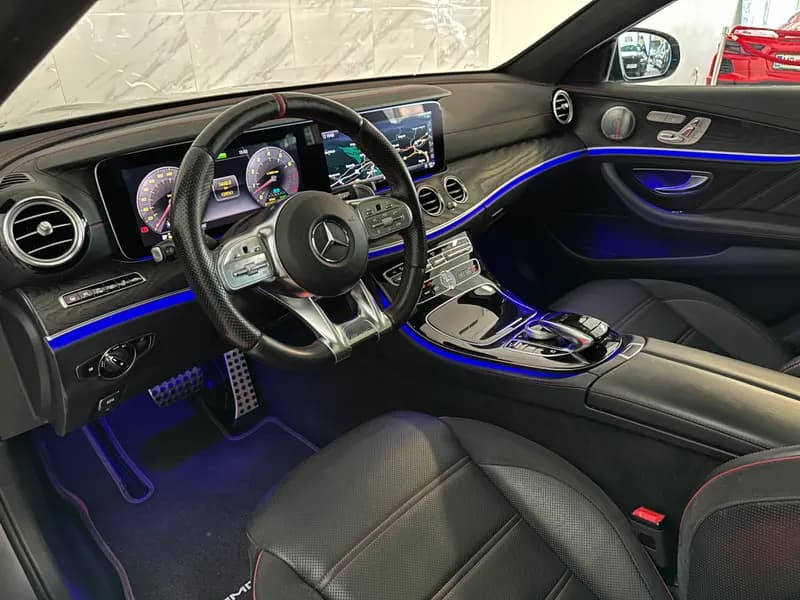 Mercedes-Benz E-Razred AMG 53