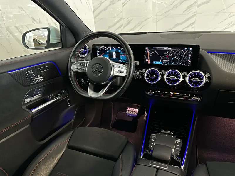 Mercedes-Benz GLA 200