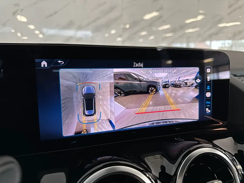 Mercedes-Benz GLA 180d